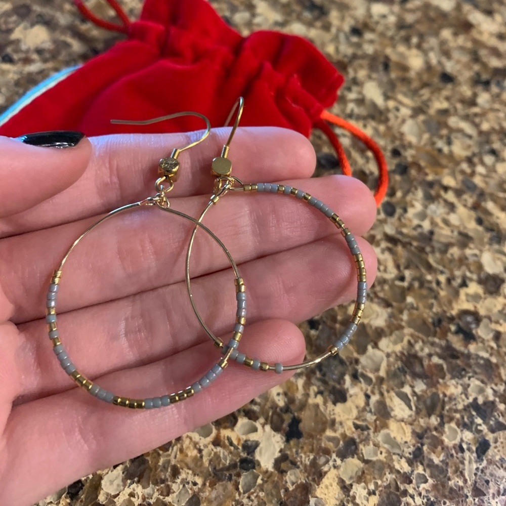 Rustic cuff earrings - Picture 3 of 3